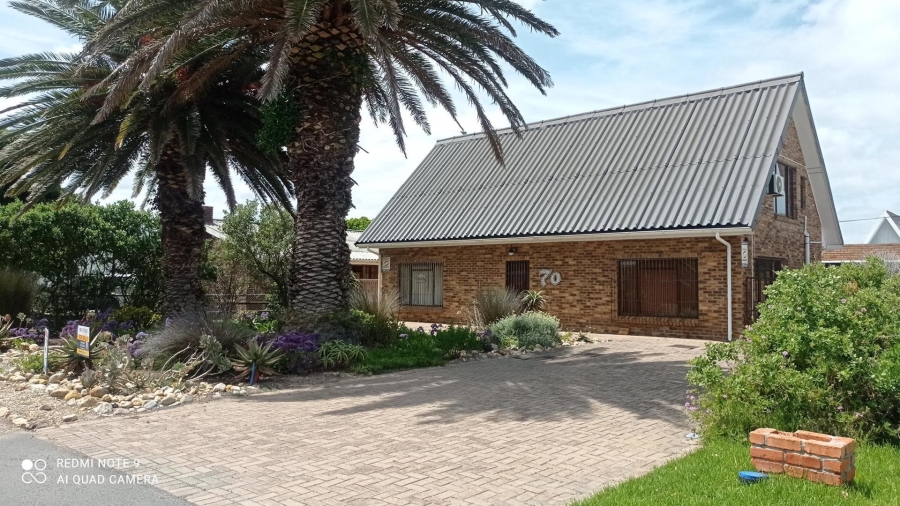 3 Bedroom Property for Sale in Franskraal Western Cape